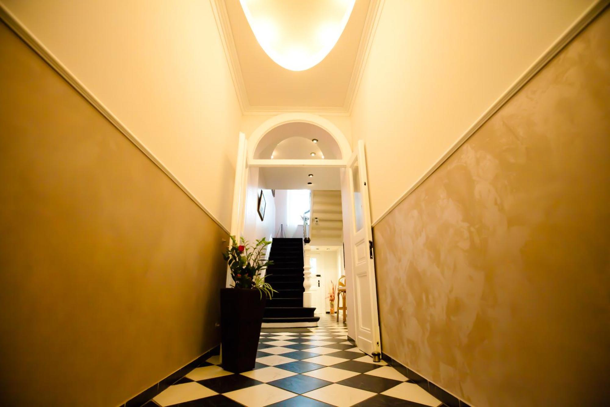 Hotel Carlton Mayfair Düsseldorf Exteriör bild